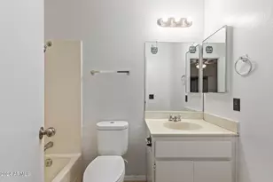511 W Blackhawk Dr, Phoenix, AZ 85027 - Photo 27