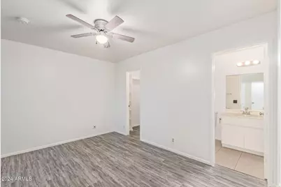 511 W Blackhawk Drive #Unit 4, Phoenix, AZ 85027 - Photo 19