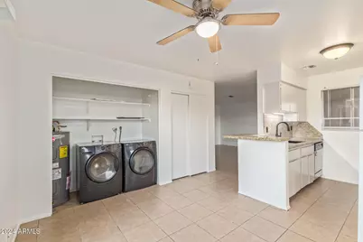 511 W Blackhawk Drive #Unit 4, Phoenix, AZ 85027 - Photo 13