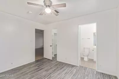 511 W Blackhawk Drive #Unit 4, Phoenix, AZ 85027 - Photo 25