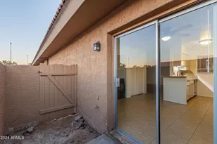 511 W Blackhawk Dr, Phoenix, AZ 85027 - Photo 31