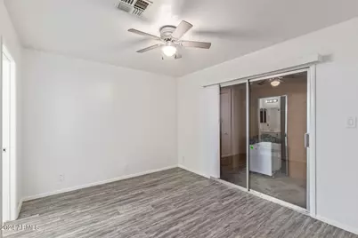 511 W Blackhawk Drive #4, Phoenix, AZ 85027 - Photo 25
