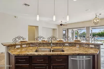 8721 E Nance Street E, Mesa, AZ 85207 - Photo 9