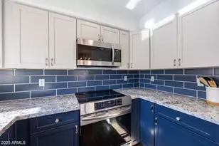 9151 W Greenway Rd, Peoria, AZ 85381 - Photo 9