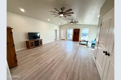 1165 N Mountain View Road, Apache Junction, AZ 85119 - Photo 9