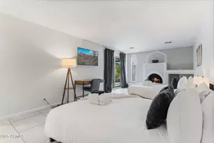 8450 E Montecito Ave, Scottsdale, AZ 85251 - Photo 13