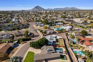 8450 E Montecito Ave, Scottsdale, AZ 85251 - Photo 23
