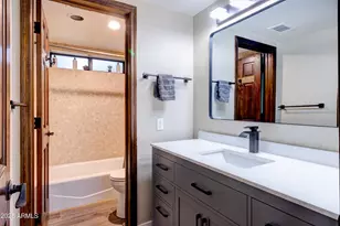 241 E 15th St, Tempe, AZ 85281 - Photo 47