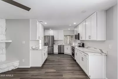 5553 W Hartford Avenue, Glendale, AZ 85308 - Photo 15