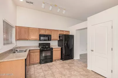 103 S Birdie Way, Casa Grande, AZ 85194 - Photo 15