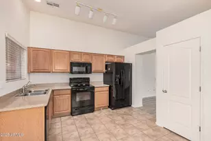 103 S Birdie Way, Casa Grande, AZ 85194 - Photo 15