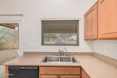 103 S Birdie Way, Casa Grande, AZ 85194 - Photo 13