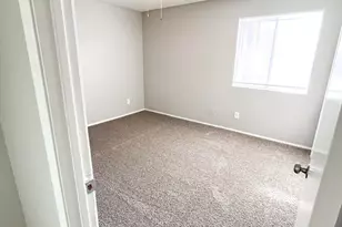 529 E 6th Dr, Mesa, AZ 85204 - Photo 9