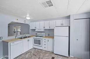 120 N Val Vista Dr, Mesa, AZ 85213 - Photo 5