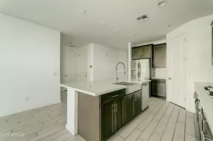 17704 W Fetlock Trl, Surprise, AZ 85387 - Photo 5