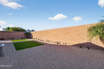 9456 W Georgia Avenue, Glendale, AZ 85305 - Photo 39