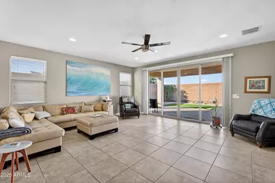 9456 W Georgia Avenue, Glendale, AZ 85305 - Photo 7