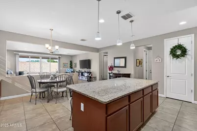 9456 W Georgia Avenue, Glendale, AZ 85305 - Photo 13