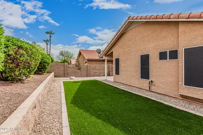 7568 W Kerry Lane, Glendale, AZ 85308 - Photo 31