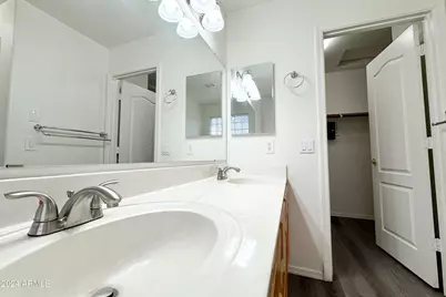 5251 W Pontiac Drive, Glendale, AZ 85308 - Photo 23