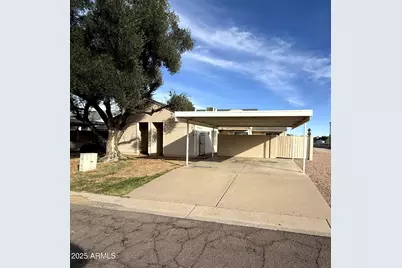 7013 S 41st Way, Phoenix, AZ 85042 - Photo 1
