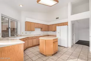 9007 W Kerry Ln, Peoria, AZ 85382 - Photo 11