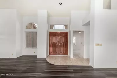 9007 W Kerry Lane, Peoria, AZ 85382 - Photo 5