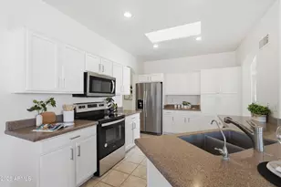 17982 W Udall Dr W, Surprise, AZ 85374 - Photo 13