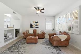 17982 W Udall Dr W, Surprise, AZ 85374 - Photo 11