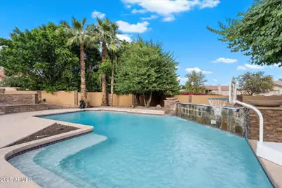 11621 S Blackfoot Drive, Phoenix, AZ 85044 - Photo 33