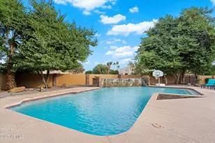 11621 S Blackfoot Dr, Phoenix, AZ 85044 - Photo 35