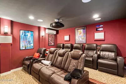 11621 S Blackfoot Drive, Phoenix, AZ 85044 - Photo 17