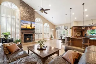 11621 S Blackfoot Dr, Phoenix, AZ 85044 - Photo 9