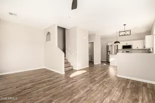 2725 E Mine Creek Rd, Phoenix, AZ 85024 - Photo 7