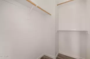 2725 E Mine Creek Rd, Phoenix, AZ 85024 - Photo 27