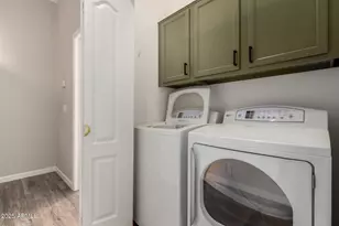 2725 E Mine Creek Rd, Phoenix, AZ 85024 - Photo 31