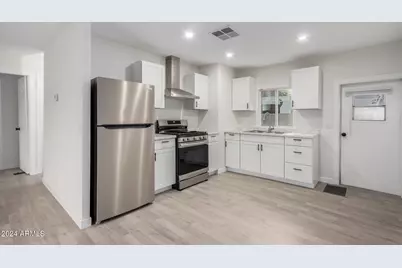 204 E Baseline Road, Buckeye, AZ 85326 - Photo 9