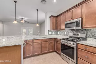 975 W Heatherwood St, Queen Creek, AZ 85140 - Photo 3