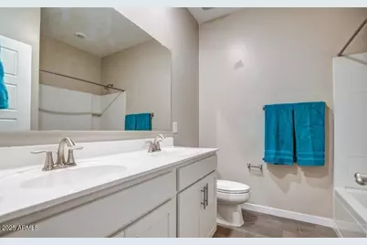 2241 W Griswold Road, Phoenix, AZ 85021 - Photo 9