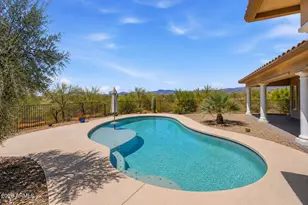 7917 E Cave Creek Rd, Carefree, AZ 85377 - Photo 45