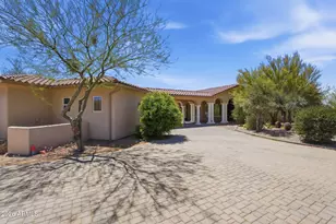 7917 E Cave Creek Rd, Carefree, AZ 85377 - Photo 15