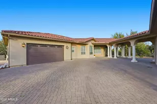 7917 E Cave Creek Rd, Carefree, AZ 85377 - Photo 5