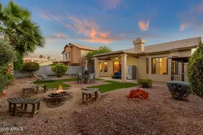 410 W Helena Drive, Phoenix, AZ 85023 - Photo 29