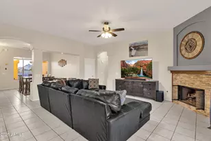 410 W Helena Dr, Phoenix, AZ 85023 - Photo 13