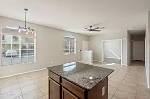 2725 E Mine Creek Rd, Phoenix, AZ 85024 - Photo 11