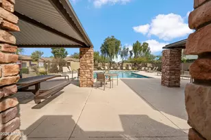 2725 E Mine Creek Rd, Phoenix, AZ 85024 - Photo 37