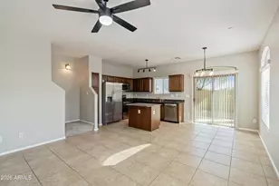 2725 E Mine Creek Rd, Phoenix, AZ 85024 - Photo 9