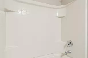 2725 E Mine Creek Rd, Phoenix, AZ 85024 - Photo 27