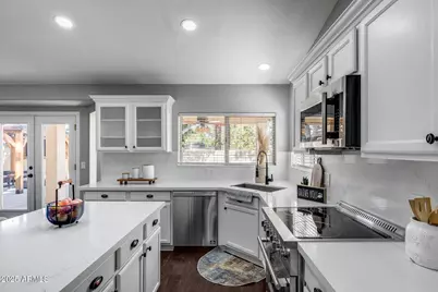 7276 W Oraibi Drive, Glendale, AZ 85308 - Photo 29