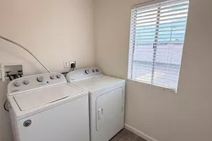 6529 N 67th Ave, Glendale, AZ 85301 - Photo 17